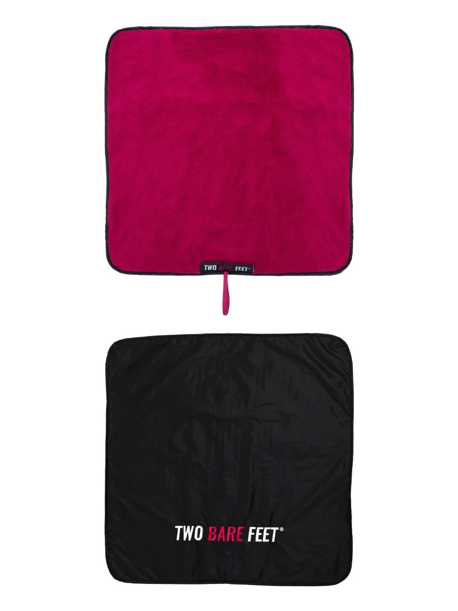 Two Bare Feet Weatherproof Changing Robe With Changing Mat (Black/Raspberry) 1 Two Bare Feet Weatherproof Changing Robe With Changing Mat (Black/Raspberry)