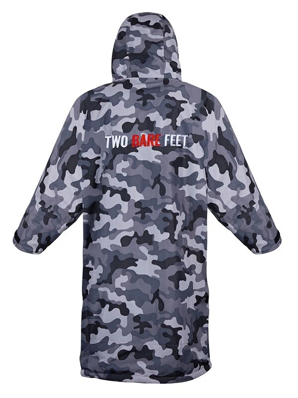 Two Bare Feet Kids Weatherproof Changing Robe With Changing Mat (Camo/Red) 2 Two Bare Feet Kids Weatherproof Changing Robe With Changing Mat (Camo/Red) - Image 2