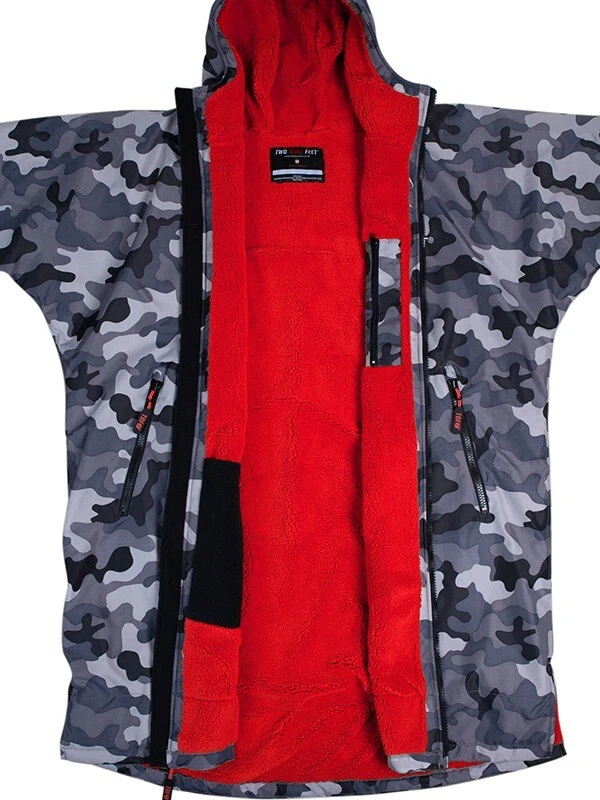 Two Bare Feet Kids Weatherproof Changing Robe With Changing Mat (Camo/Red) 3 Two Bare Feet Kids Weatherproof Changing Robe With Changing Mat (Camo/Red) - Image 3