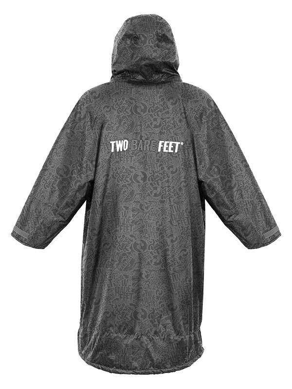 Two Bare Feet Classic Print Long Sleeve Weatherproof Changing Robe (Black/Charcoal) 2 Two Bare Feet Classic Print Long Sleeve Weatherproof Changing Robe (Black/Charcoal) - Image 2