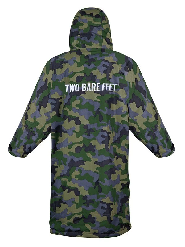 Two Bare Feet Kids Weatherproof Changing Robe With Changing Mat (Green Camo/ Green) 2 Two Bare Feet Kids Weatherproof Changing Robe With Changing Mat (Green Camo/ Green) - Image 2